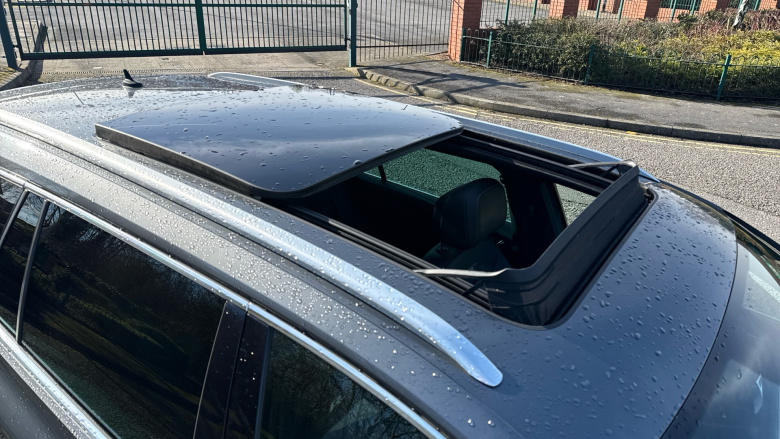 Volkswagen Passat 2.0 TDI R-Line 5dr DSG [Panoramic Roof] Diesel Estate